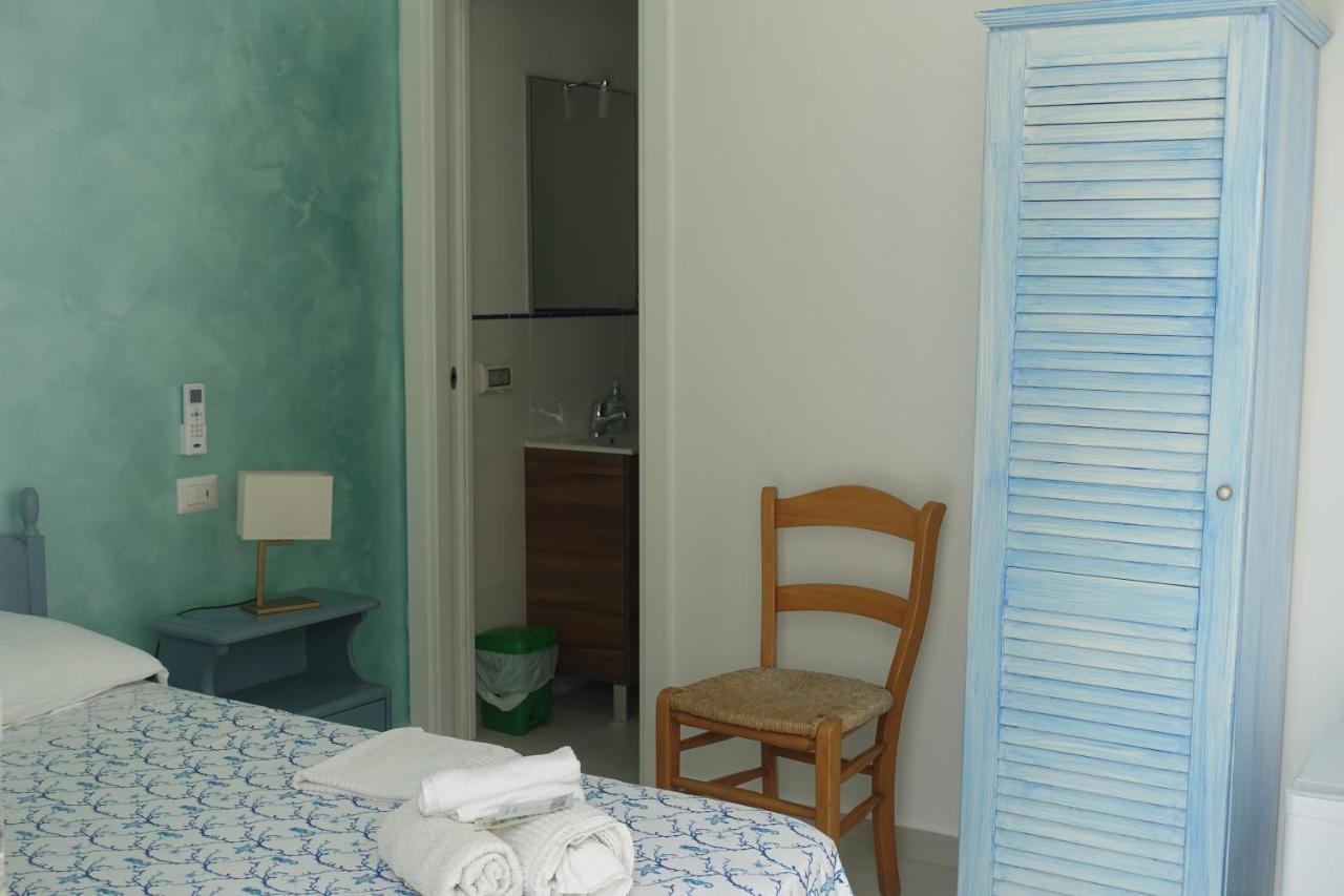 Il Capriccio Guesthouse Ponza Exteriör bild